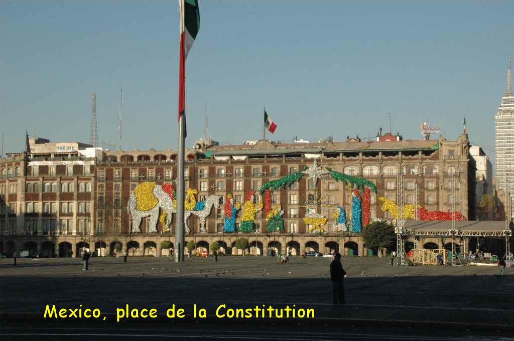 0360_Mexico,_plaza_de_la_constitucion.JPG