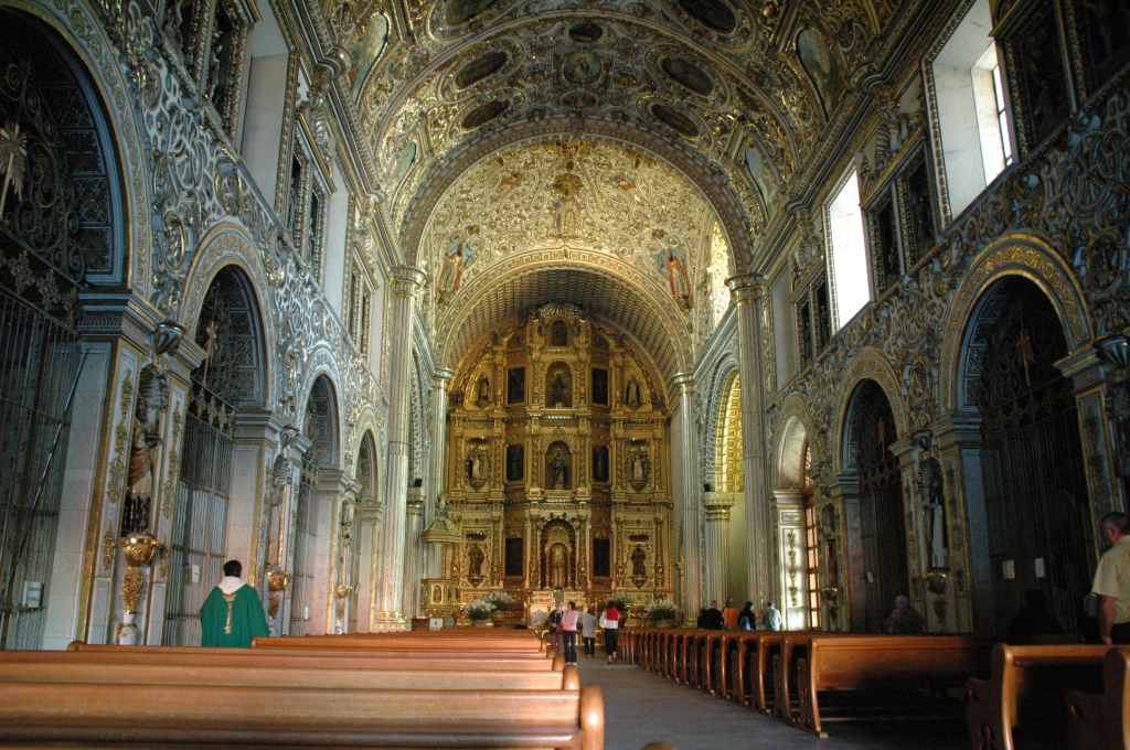 3500_Oaxaca,_monastere_dominicain_Santo_Domingo.JPG